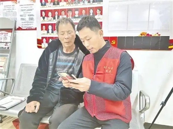 身边正能量｜十五年坚守圆了百个团圆梦