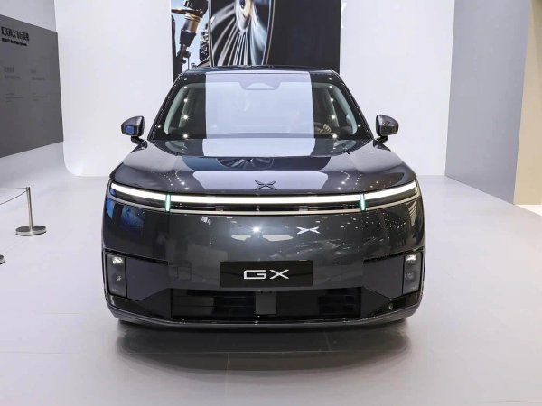 小鹏GX正式上市！限时售价26.98万起，定位旗舰大型SUV